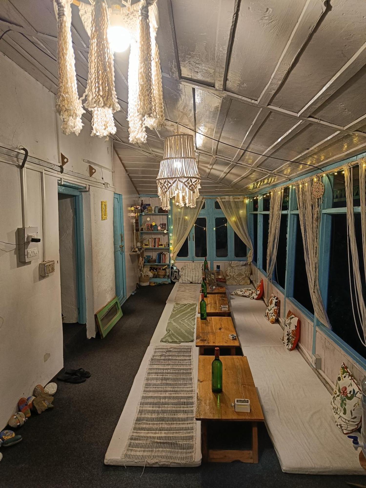 The Nook, Sainj Hostel Luaran gambar